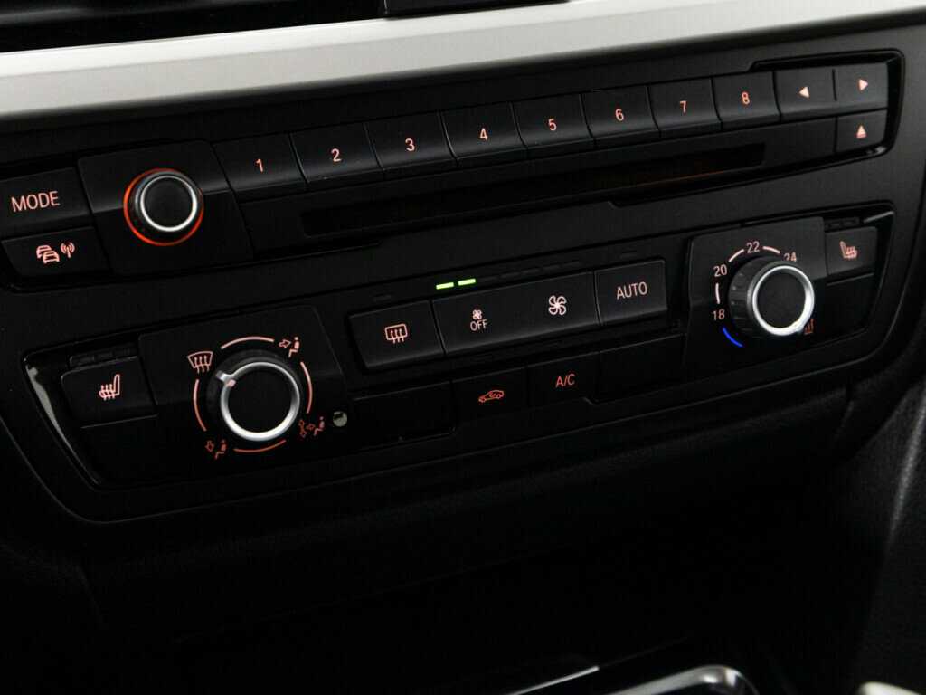 BMW 3 серии с пробегом — 2013 год. Фото: #15