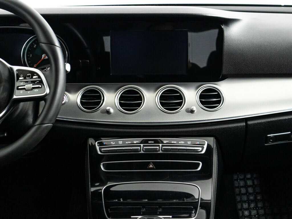 Mercedes-Benz E-Класс с пробегом — 2019 год. Фото: #13