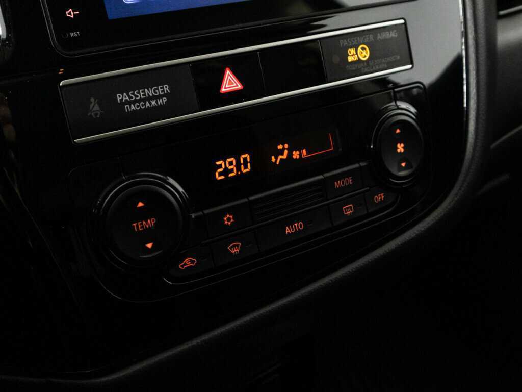 Mitsubishi Outlander с пробегом — 2019 год. Фото: #14