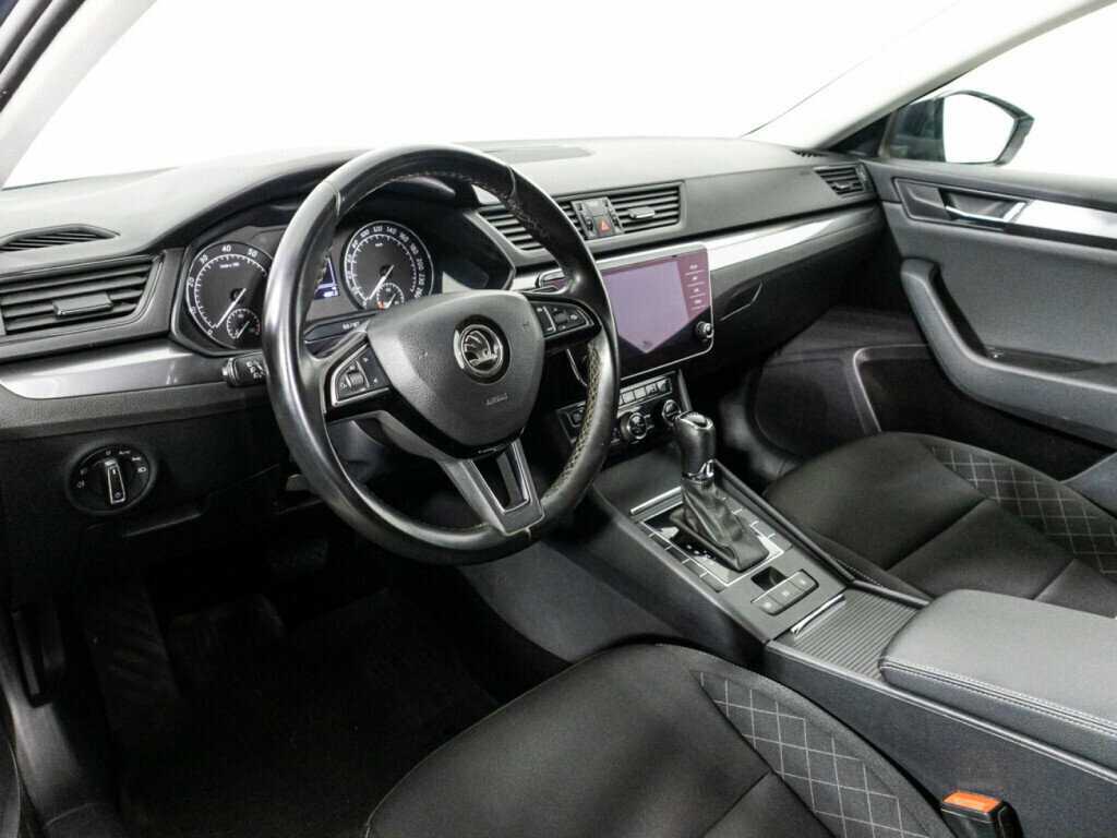 Skoda Superb с пробегом — 2018 год. Фото: #8
