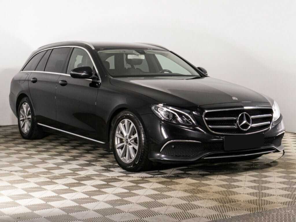 Mercedes-Benz E-Класс с пробегом — 2018 год. Фото: #2