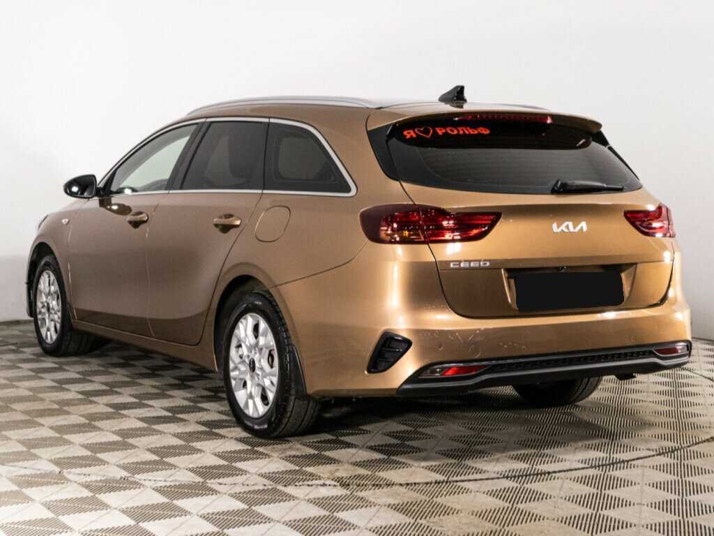 Kia Ceed с пробегом — 2021 год. Фото: #6