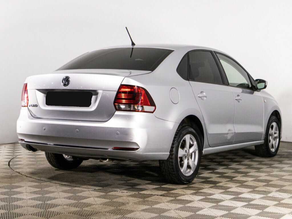 Volkswagen Polo с пробегом — 2016 год. Фото: #4