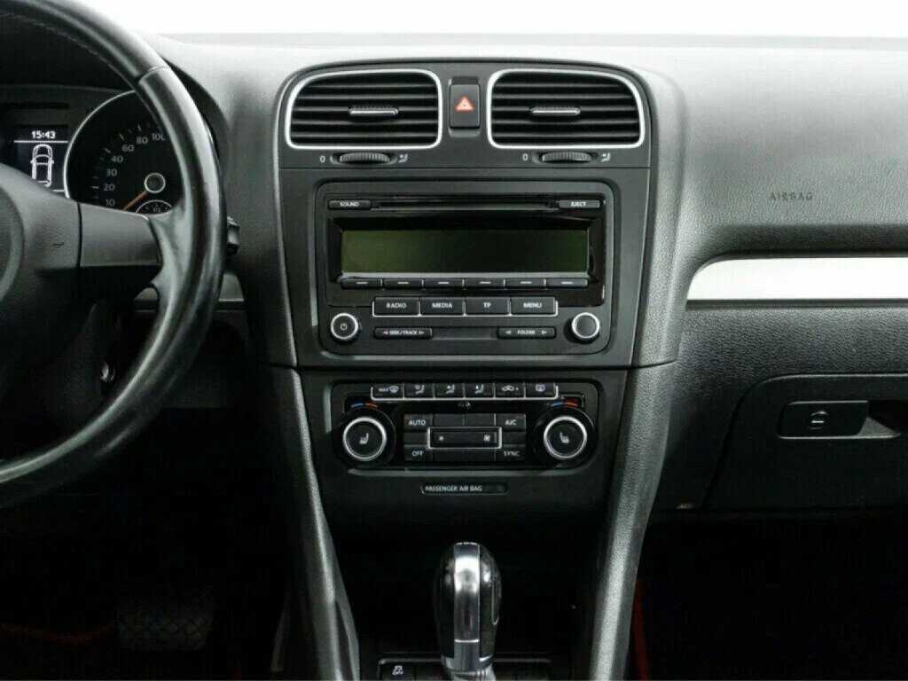 Volkswagen Golf с пробегом — 2012 год. Фото: #12