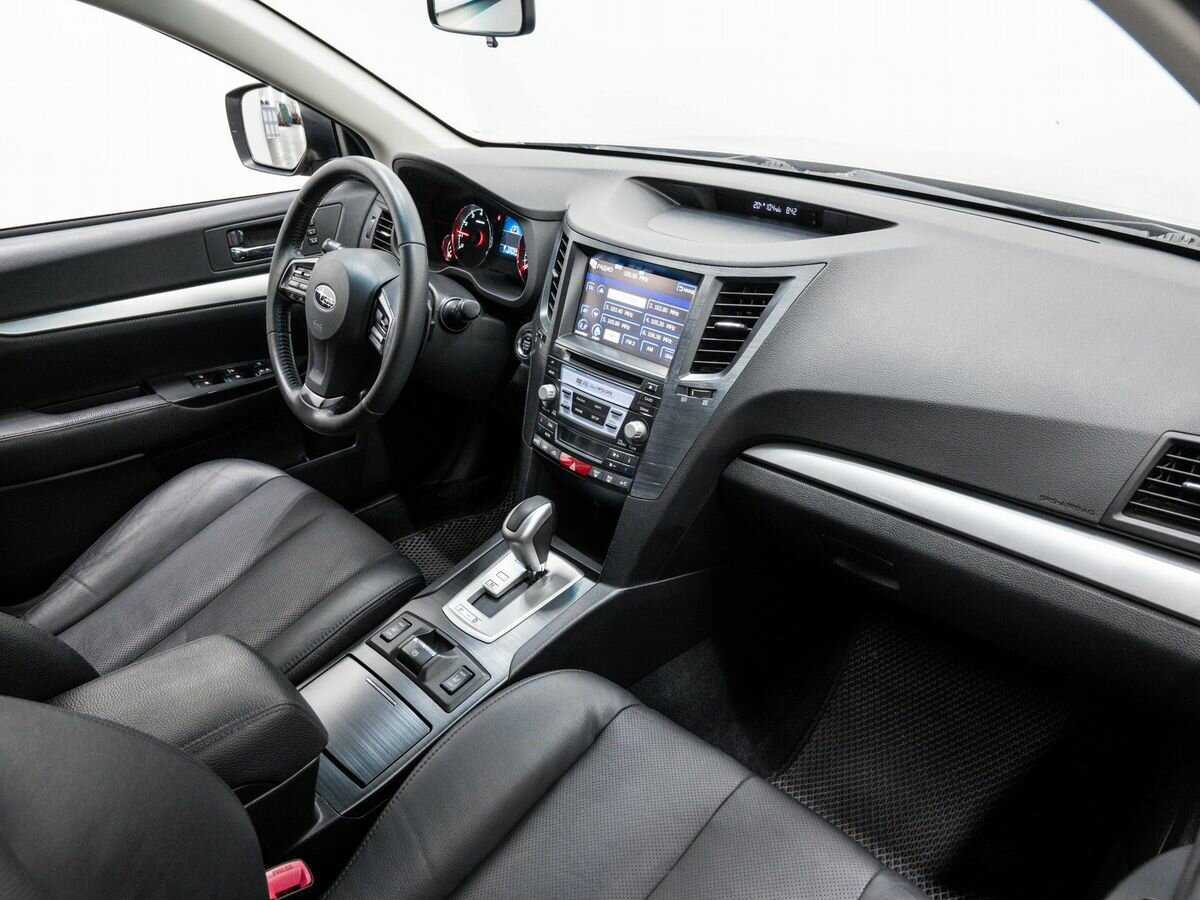 Subaru Outback с пробегом — 2012 год. Фото: #7