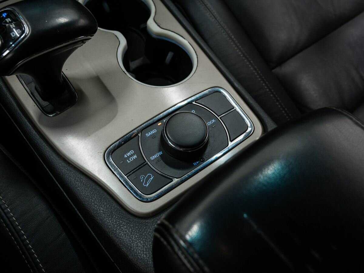 Jeep Grand Cherokee с пробегом — 2013 год. Фото: #19