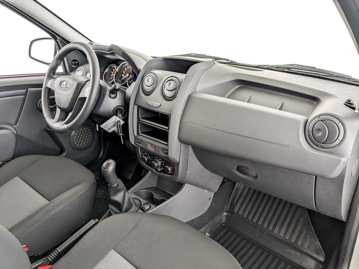 Lada (ВАЗ) Largus с пробегом — 2024 год. Фото: #10