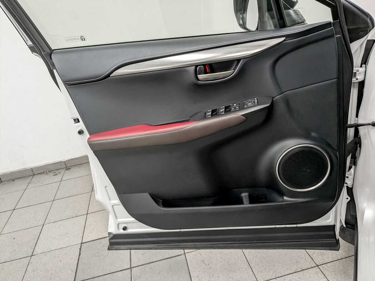 Lexus NX с пробегом — 2018 год. Фото: #18