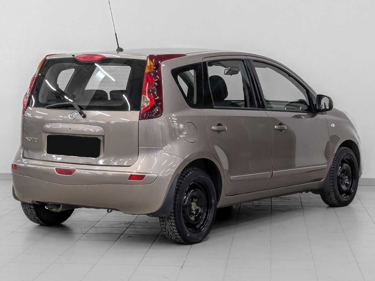 Nissan Note с пробегом — 2013 год. Фото: #4