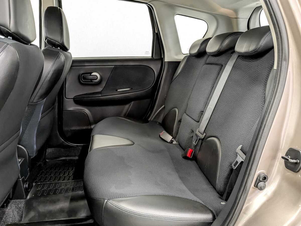 Nissan Note с пробегом — 2013 год. Фото: #11