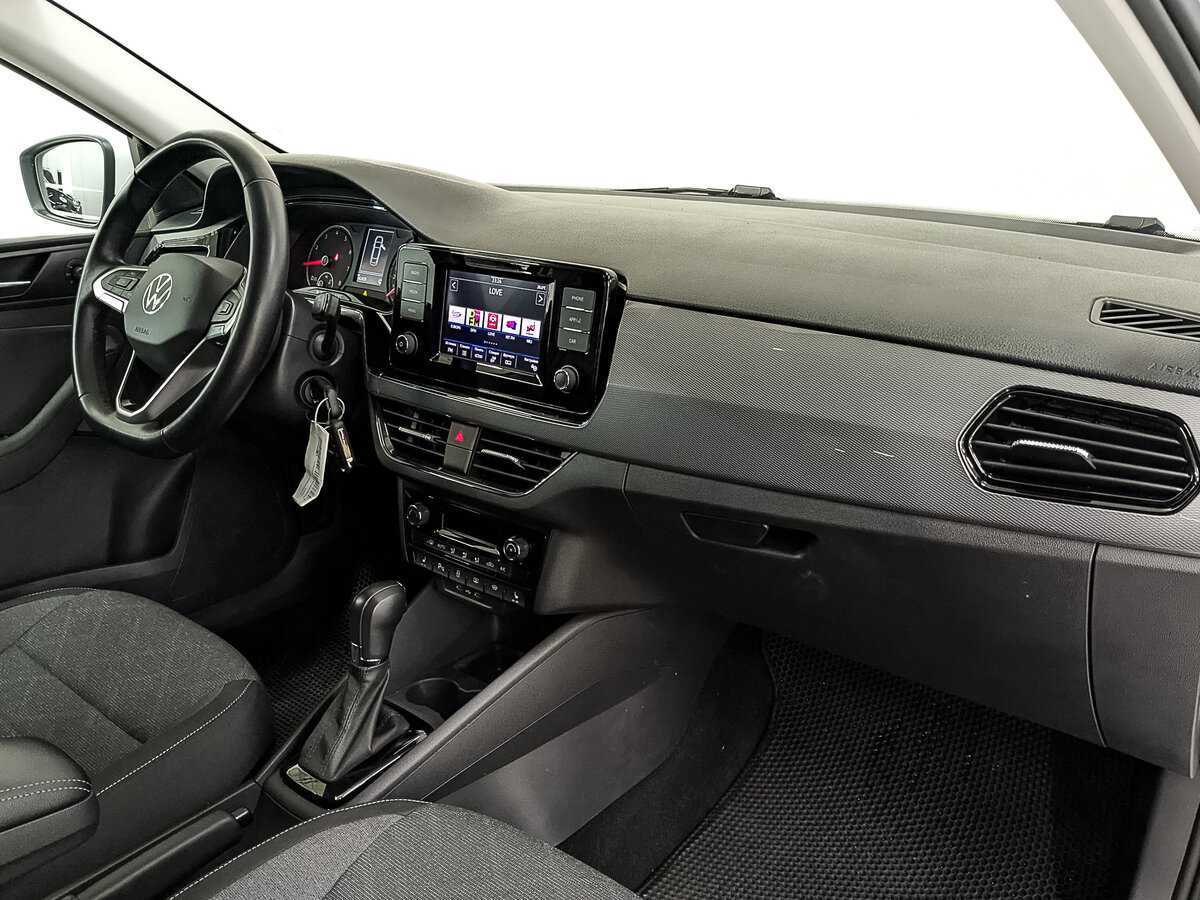 Volkswagen Polo с пробегом — 2021 год. Фото: #12