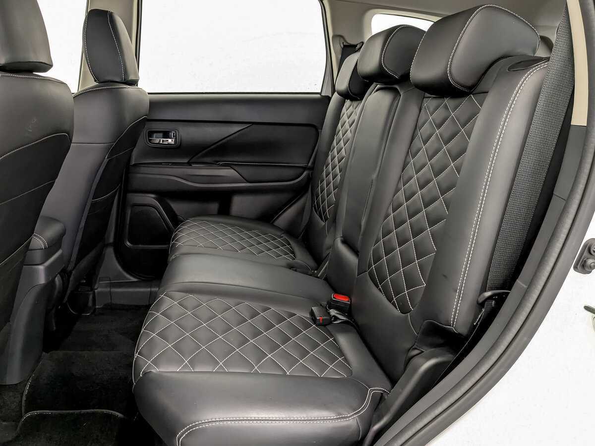 Mitsubishi Outlander с пробегом — 2022 год. Фото: #11