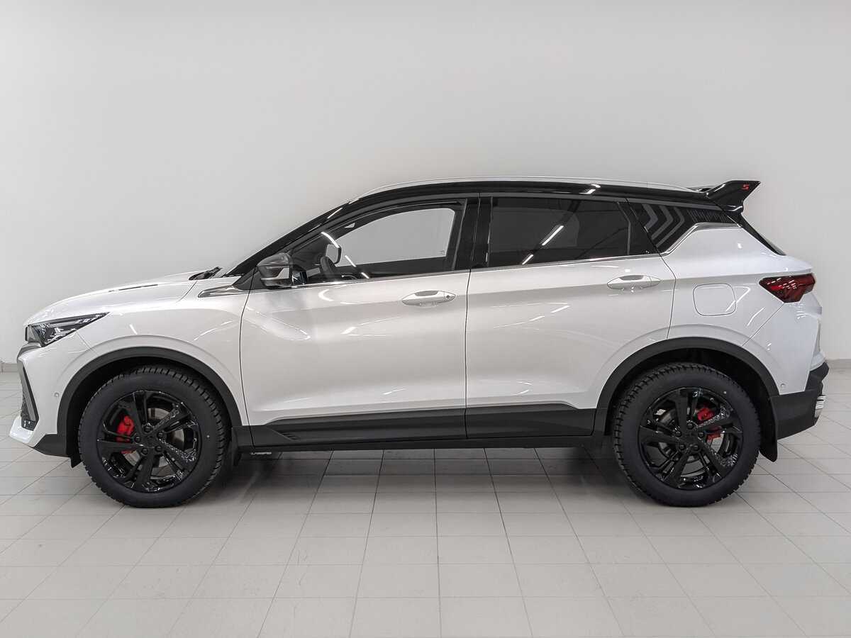 Geely Coolray с пробегом — 2024 год. Фото: #7