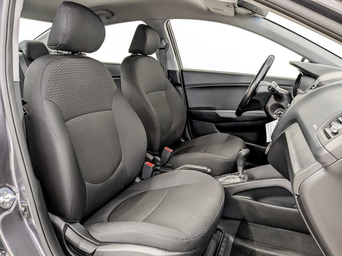 Kia Rio с пробегом — 2015 год. Фото: #19