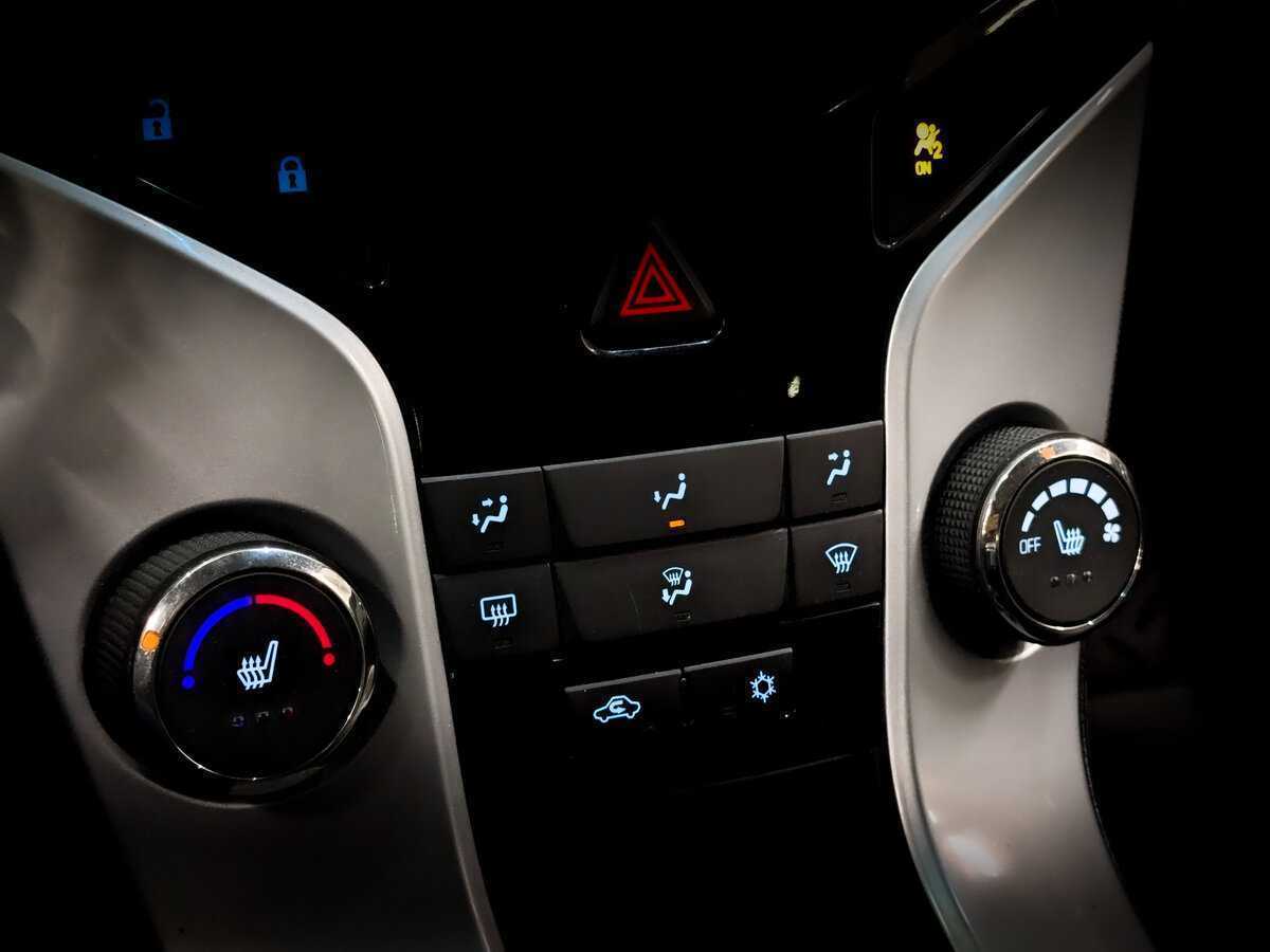 Chevrolet Cruze с пробегом — 2013 год. Фото: #22