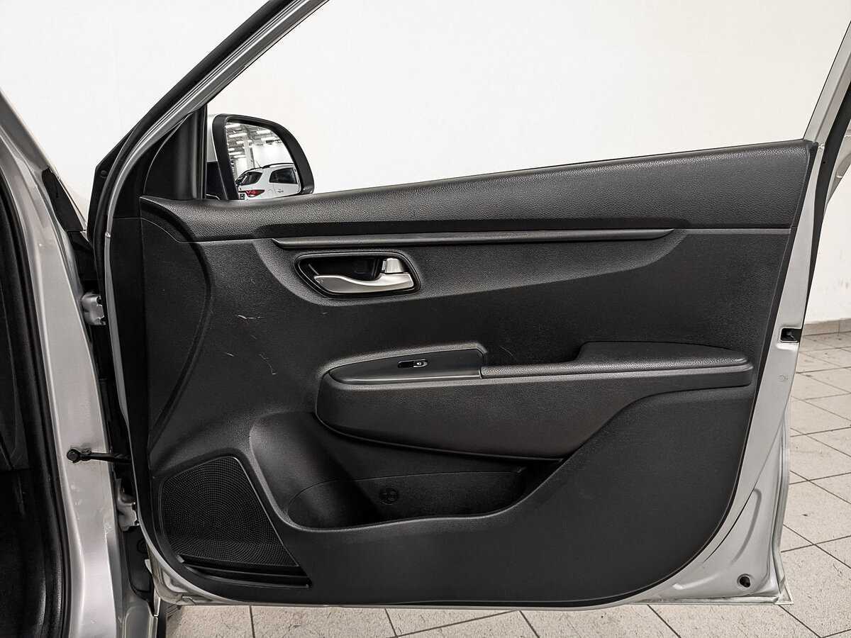 Kia Rio с пробегом — 2020 год. Фото: #24