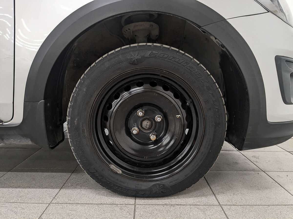 Kia Rio с пробегом — 2020 год. Фото: #11