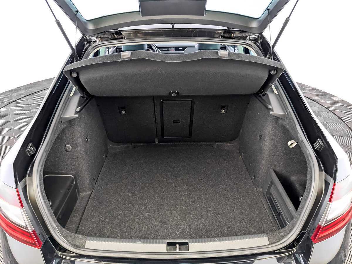 Skoda Octavia с пробегом — 2019 год. Фото: #9
