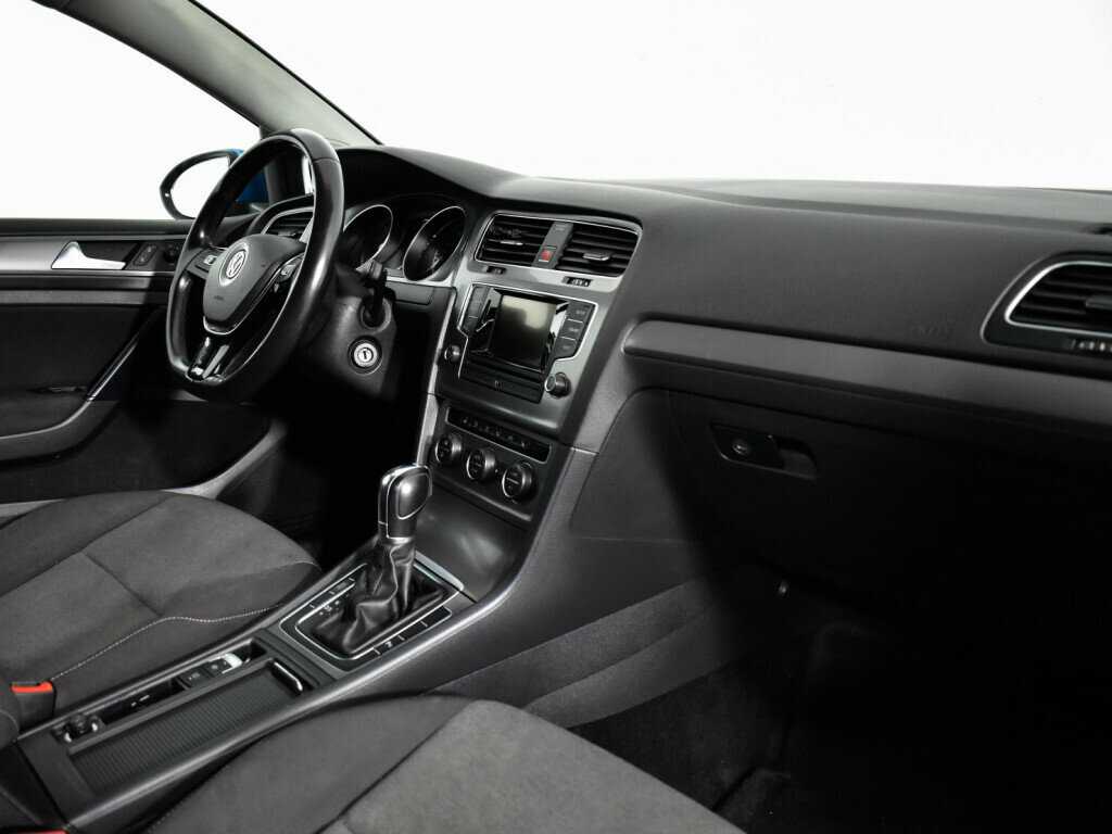 Volkswagen Golf с пробегом — 2014 год. Фото: #9