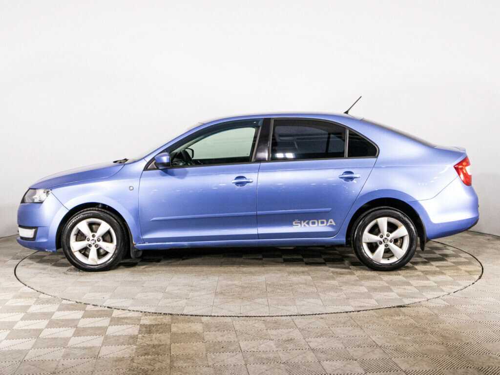 Skoda Rapid с пробегом — 2014 год. Фото: #7