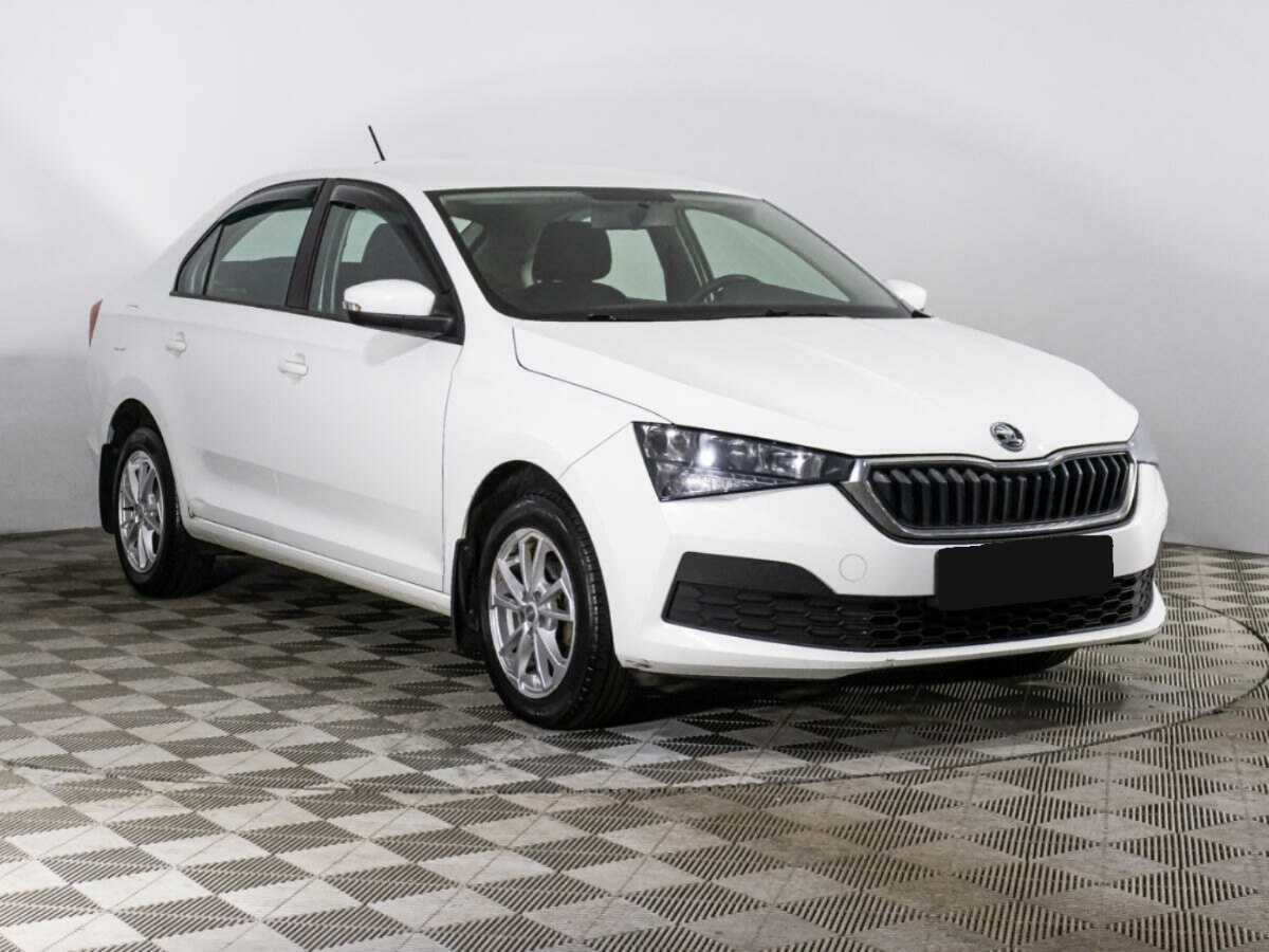 Skoda Rapid с пробегом — 2021 год. Фото: #2
