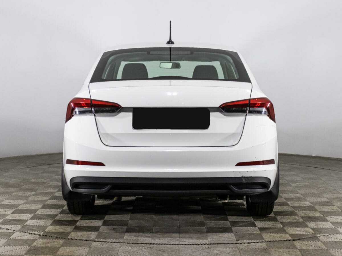 Skoda Rapid с пробегом — 2021 год. Фото: #5