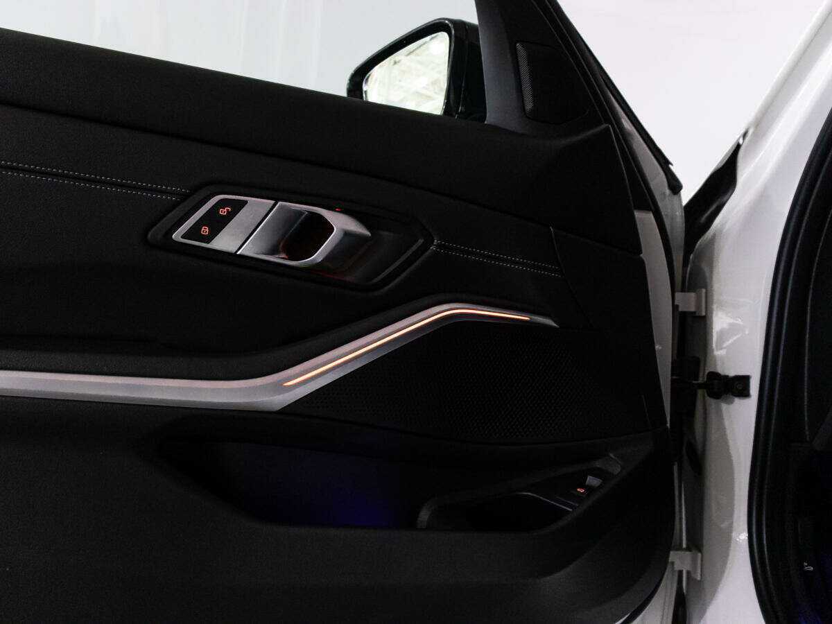 BMW 3 серии с пробегом — 2020 год. Фото: #24