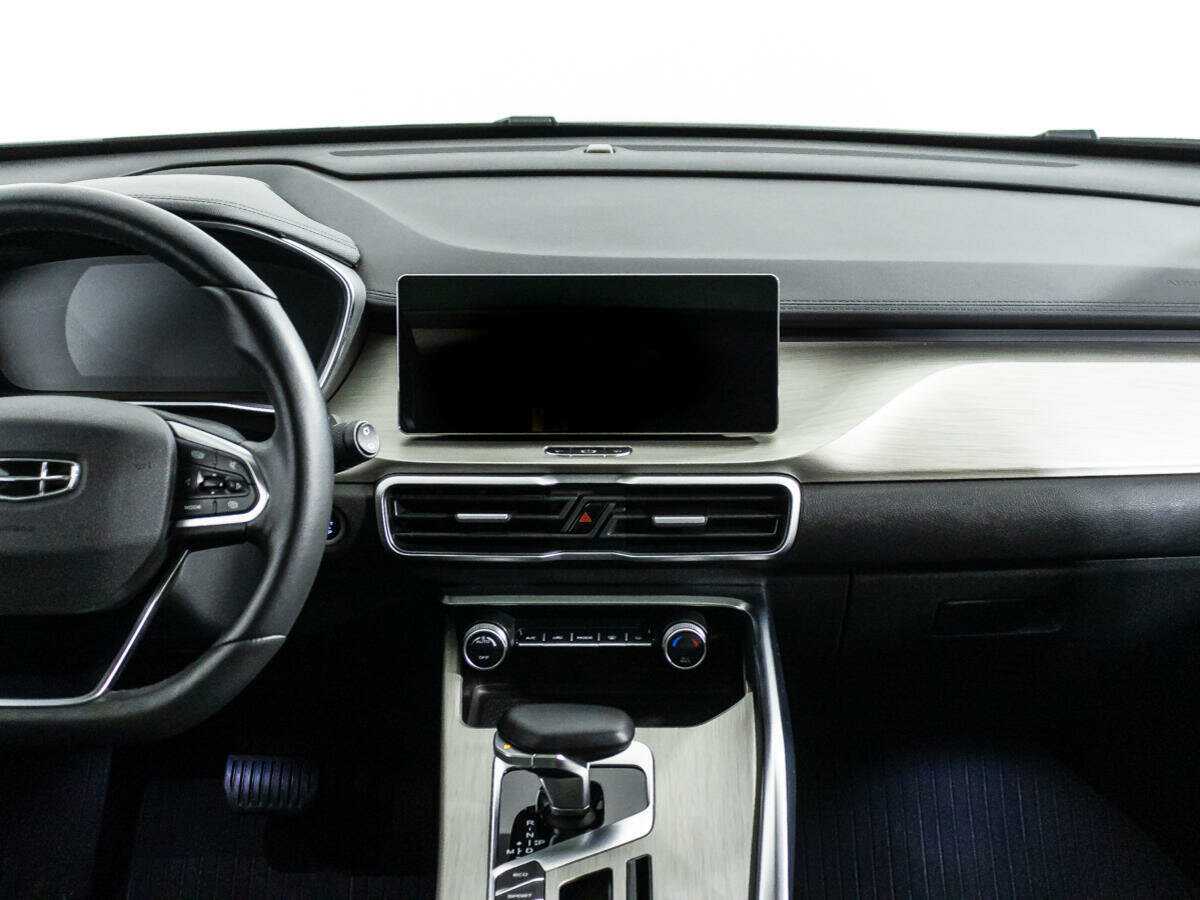 Geely Coolray с пробегом — 2022 год. Фото: #13