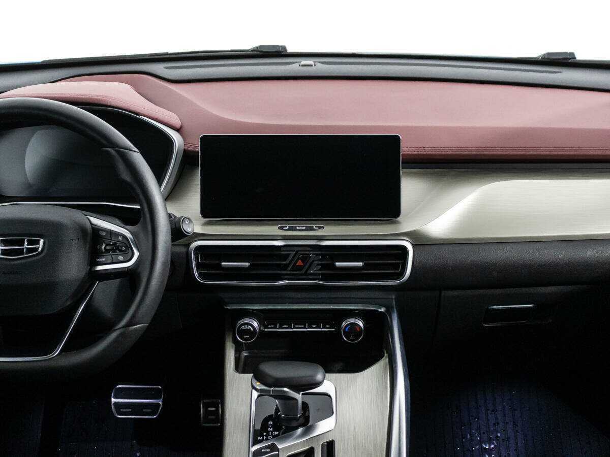 Geely Coolray с пробегом — 2023 год. Фото: #13