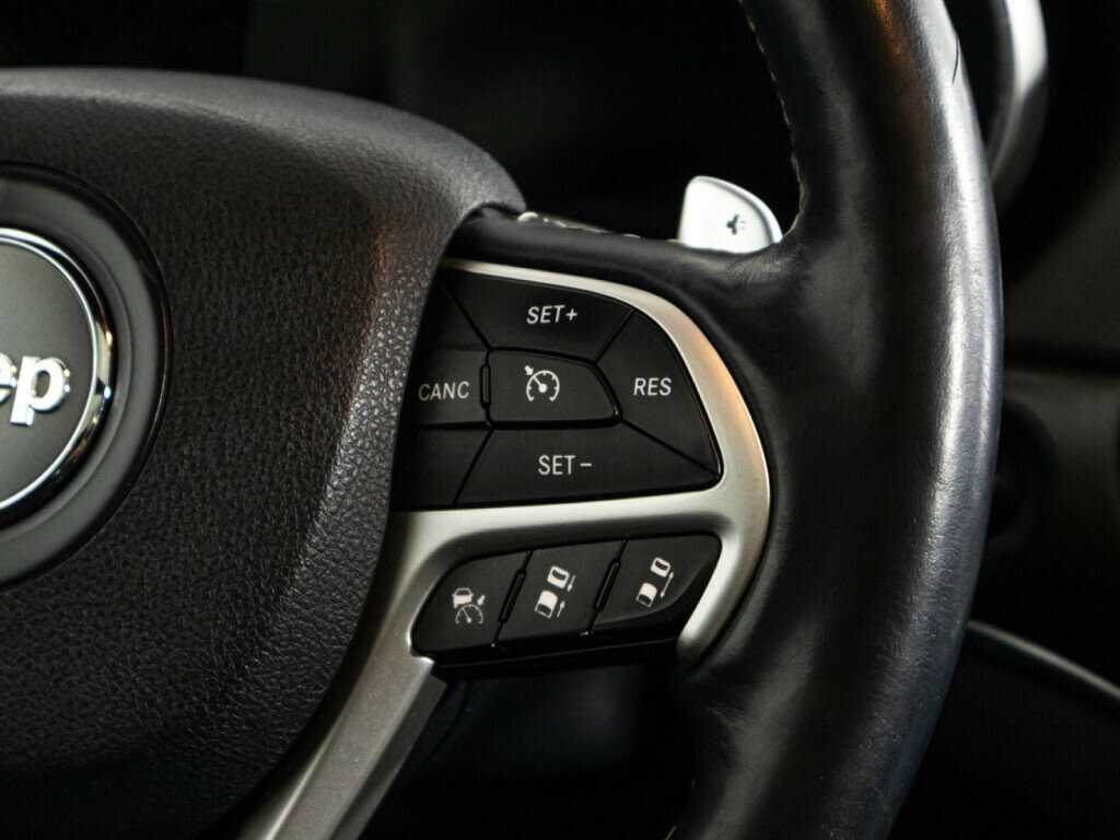 Jeep Grand Cherokee с пробегом — 2014 год. Фото: #22