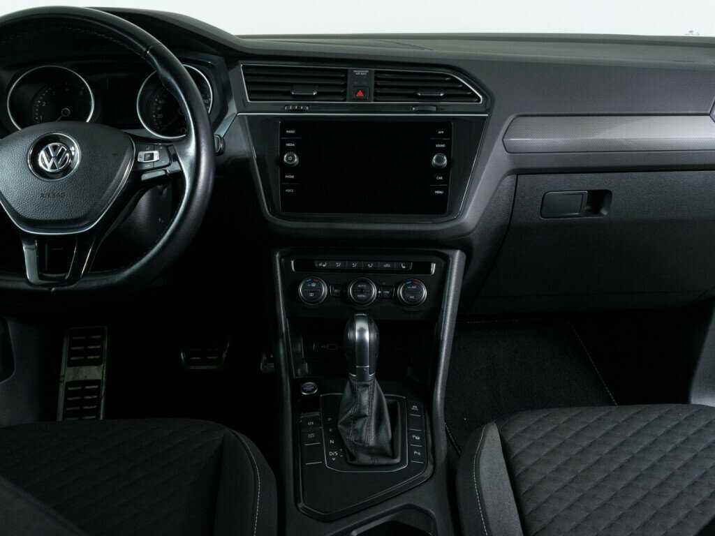 Volkswagen Tiguan с пробегом — 2018 год. Фото: #9