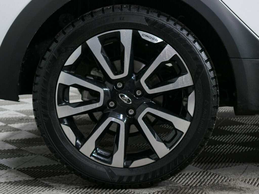 Lada (ВАЗ) Vesta с пробегом — 2023 год. Фото: #14