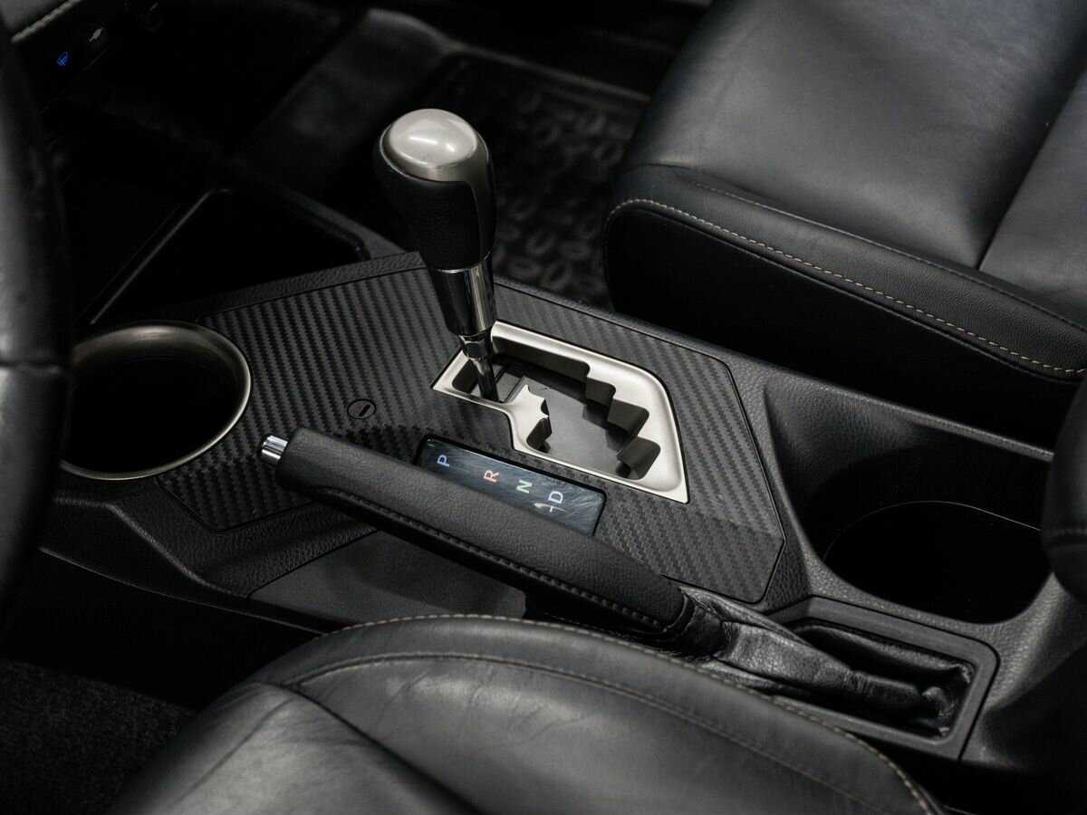 Toyota RAV4 с пробегом — 2013 год. Фото: #16