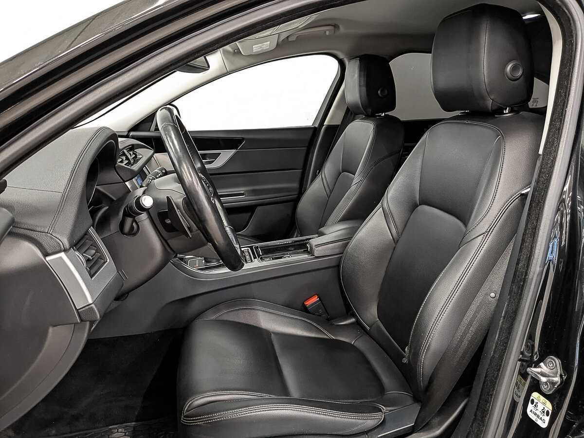 Jaguar XF с пробегом — 2017 год. Фото: #17