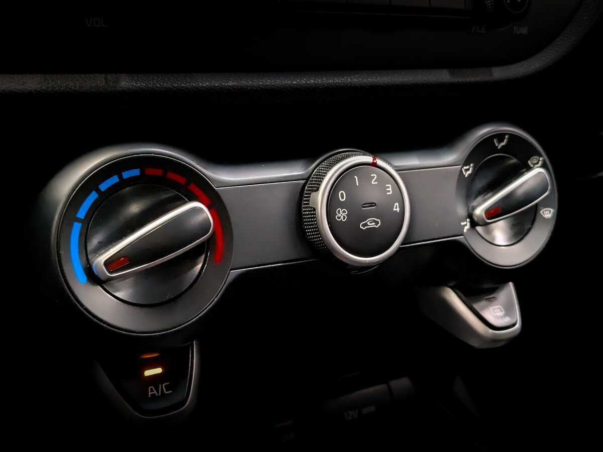 Kia Rio с пробегом — 2019 год. Фото: #24