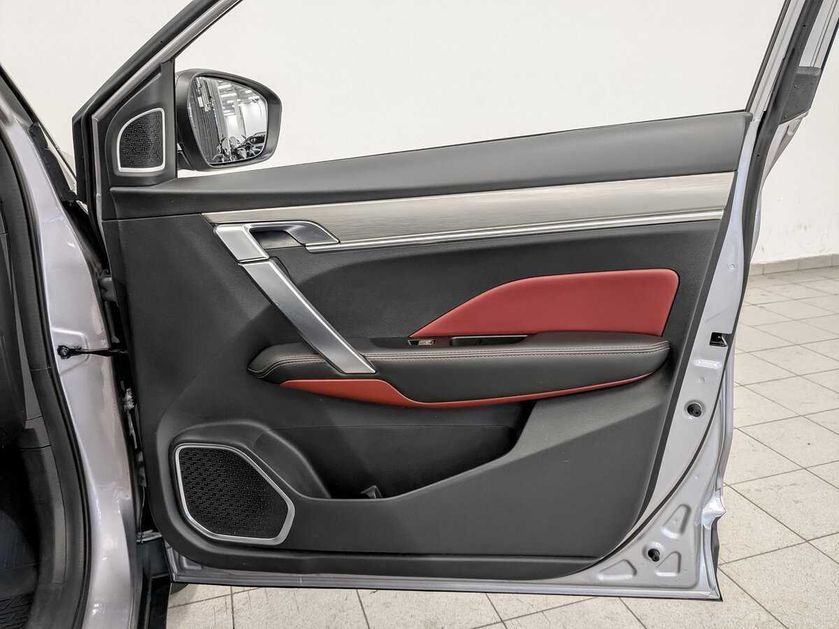 Geely Coolray с пробегом — 2023 год. Фото: #24