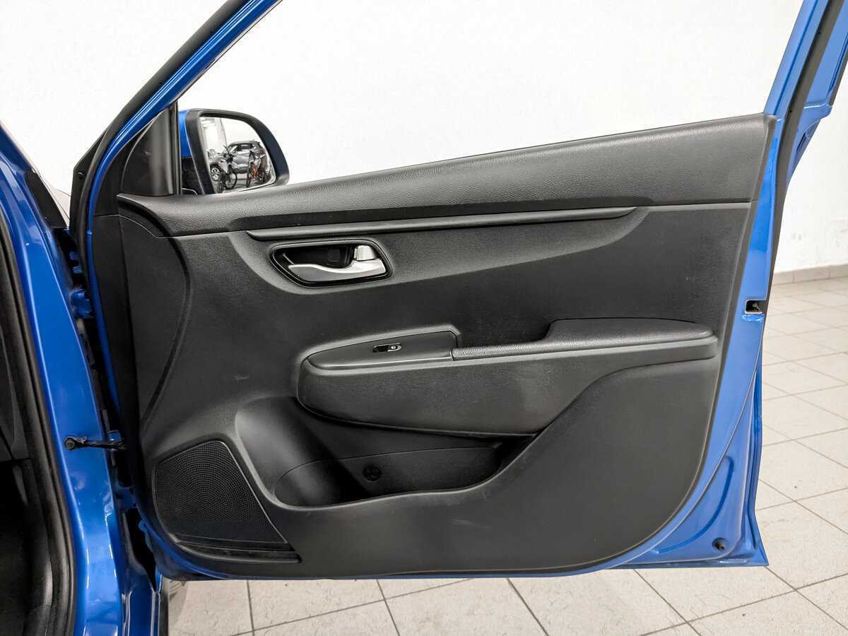 Kia Rio с пробегом — 2020 год. Фото: #20