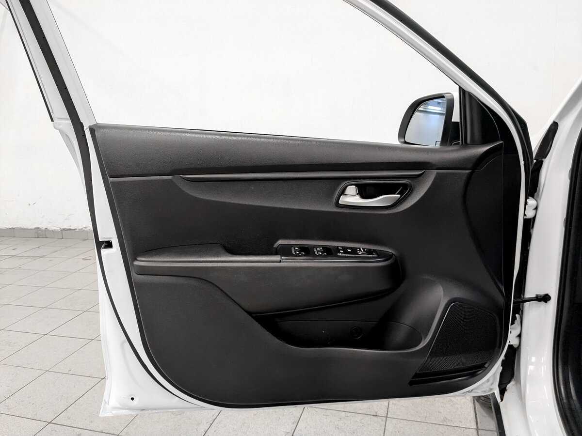 Kia Rio с пробегом — 2020 год. Фото: #16