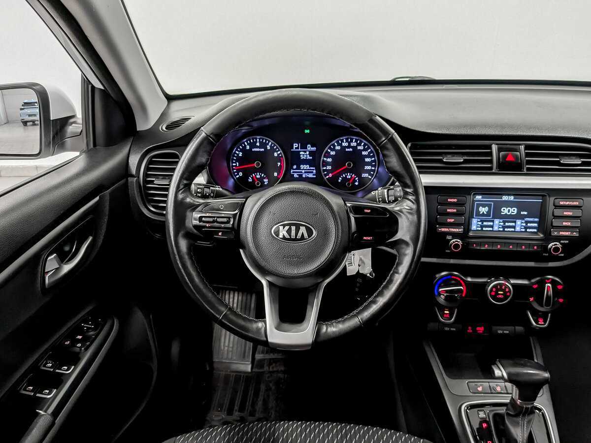Kia Rio с пробегом — 2020 год. Фото: #18