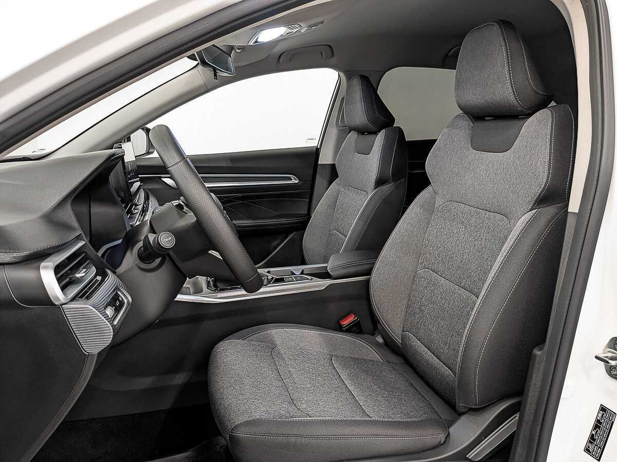 Geely Emgrand с пробегом — 2024 год. Фото: #17