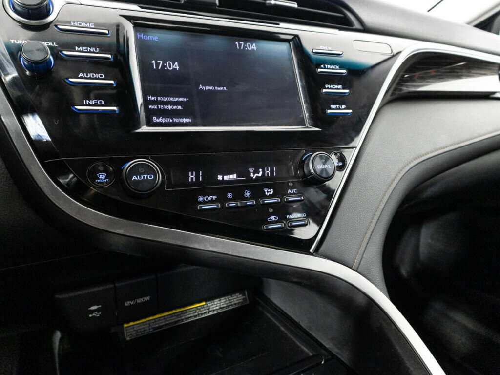 Toyota Camry с пробегом — 2018 год. Фото: #15