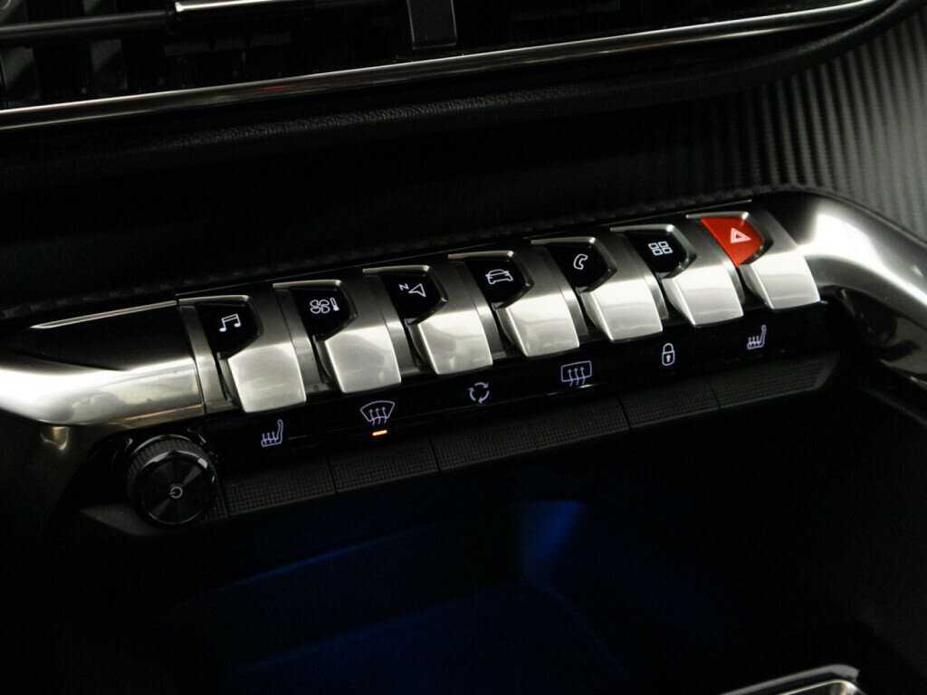 Peugeot 3008 с пробегом — 2021 год. Фото: #16