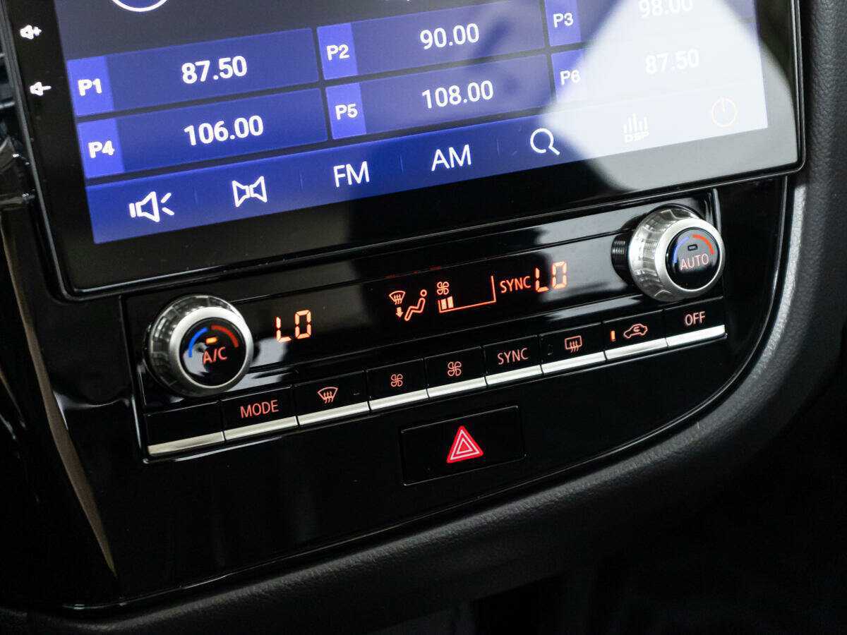 Mitsubishi Outlander с пробегом — 2021 год. Фото: #12