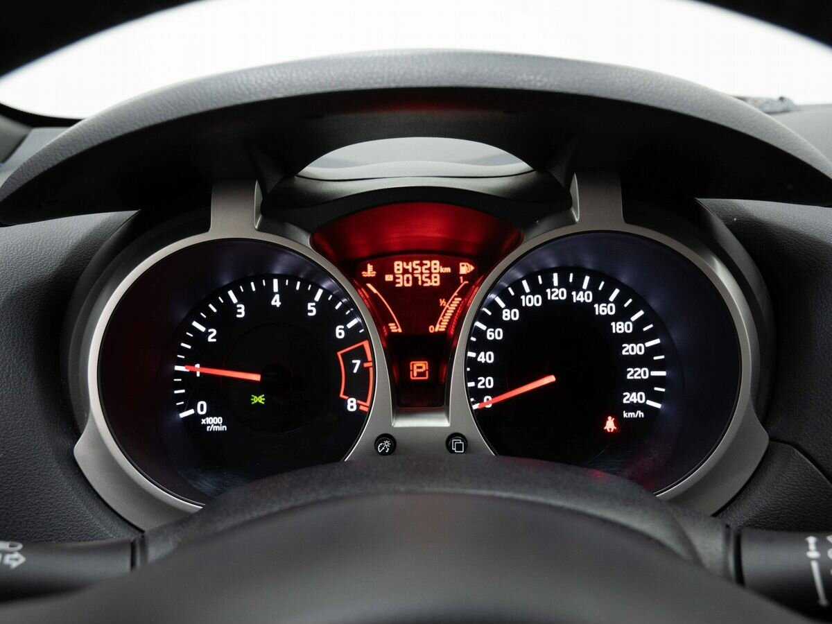 Nissan Juke с пробегом — 2014 год. Фото: #14