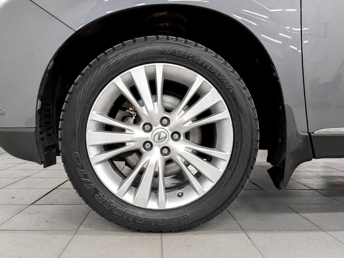 Lexus RX с пробегом — 2012 год. Фото: #17