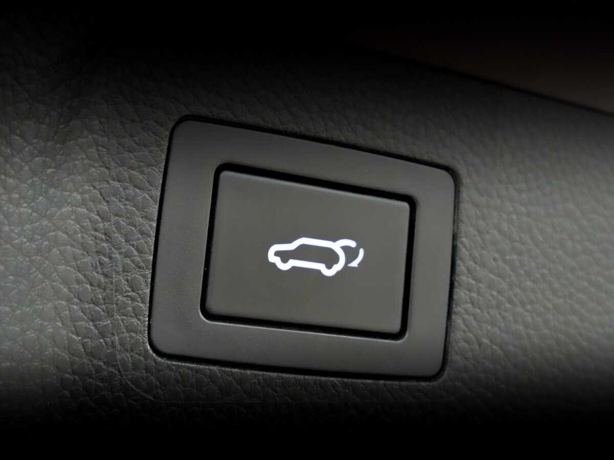 Hyundai Santa Fe с пробегом — 2015 год. Фото: #23