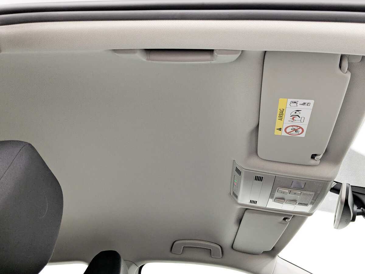 Volkswagen Jetta с пробегом — 2020 год. Фото: #21