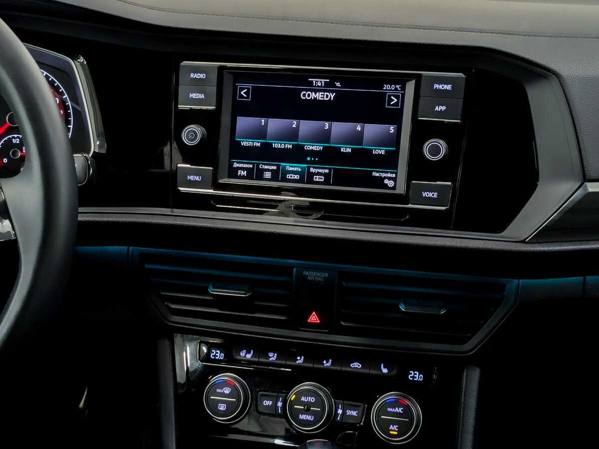 Volkswagen Jetta с пробегом — 2020 год. Фото: #14