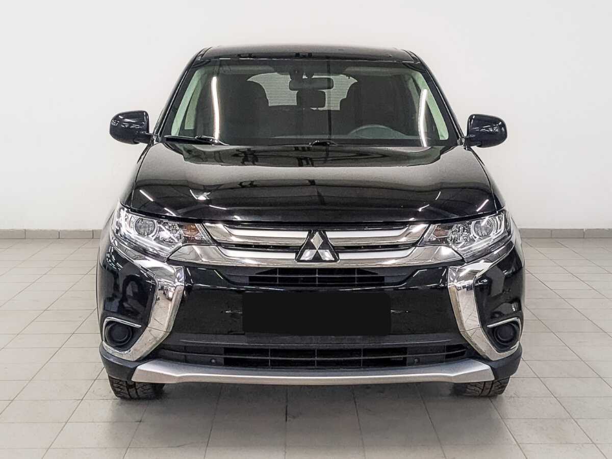 Mitsubishi Outlander с пробегом — 2018 год. Фото: #1