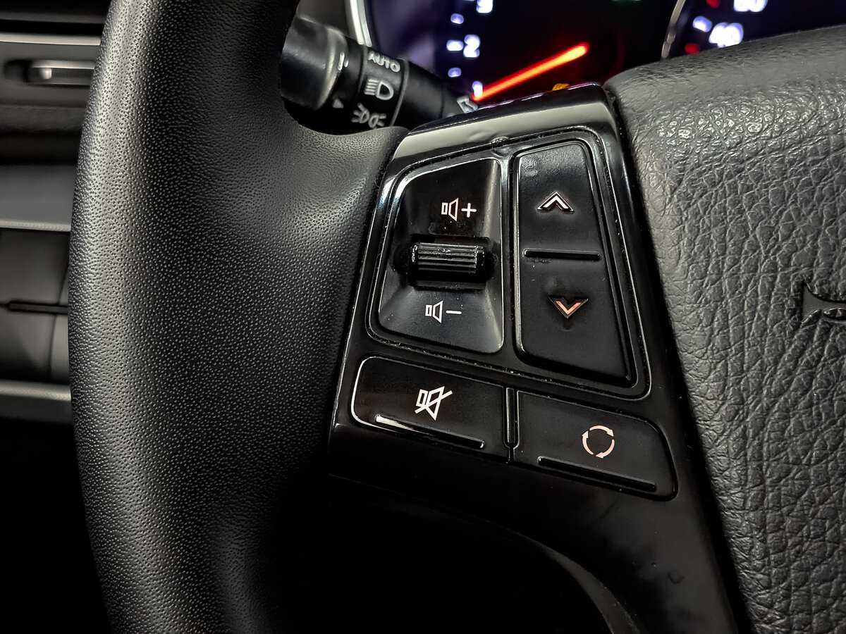 Kia Sorento с пробегом — 2015 год. Фото: #25